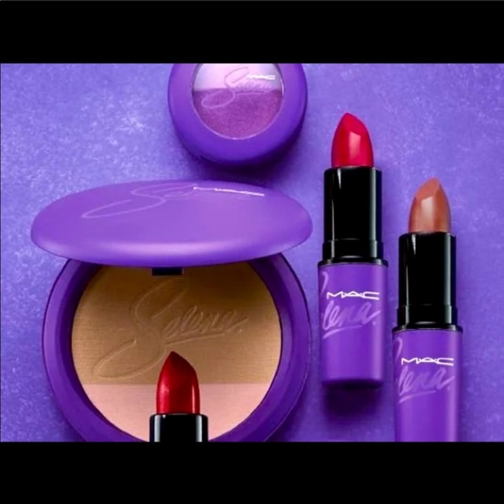 MAC Selena compact